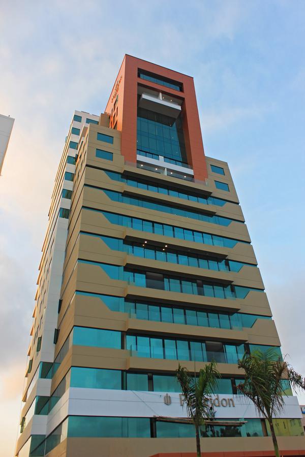 Hotel Poseidon Манта Екстер'єр фото
