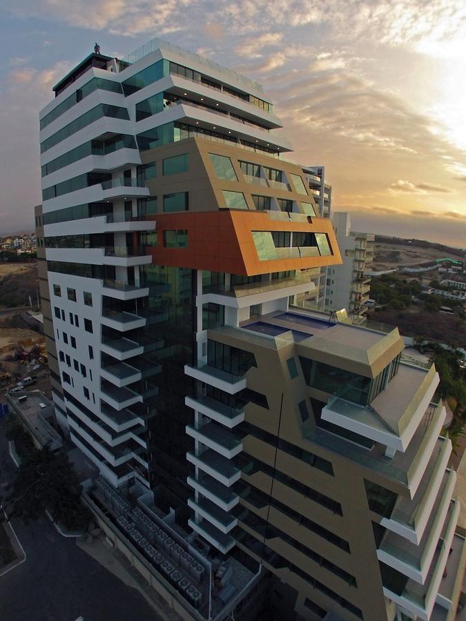 Hotel Poseidon Манта Екстер'єр фото