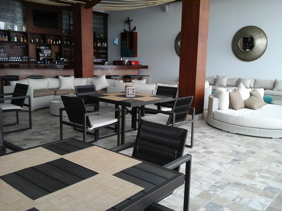 Hotel Poseidon Манта Екстер'єр фото