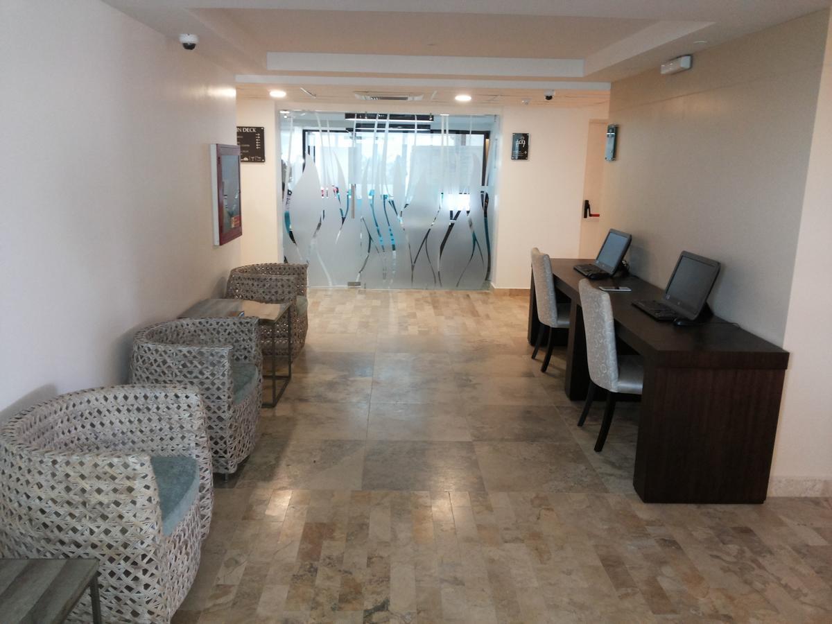 Hotel Poseidon Манта Екстер'єр фото