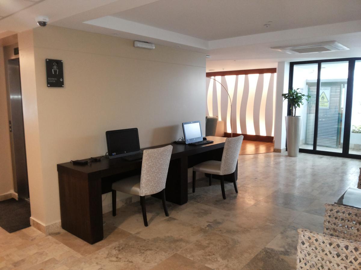 Hotel Poseidon Манта Екстер'єр фото